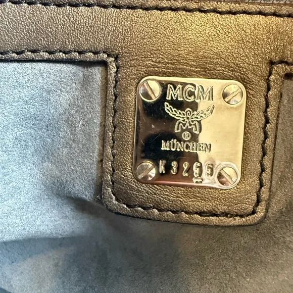 MCM Black Monogram Leather Satchel with Snakeskin and Lion Motif - Picture 2 of 9